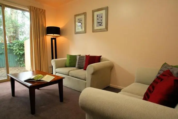 Elphin Motel & Serviced Apartments 