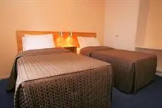 Elphin Motel & Serviced Apartments 