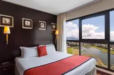 Ramada Hotel & Suites by Wyndham Noumea 