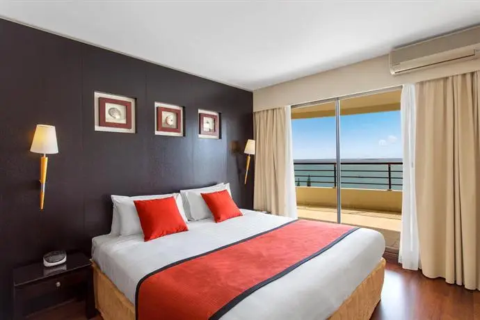 Ramada Hotel & Suites by Wyndham Noumea 