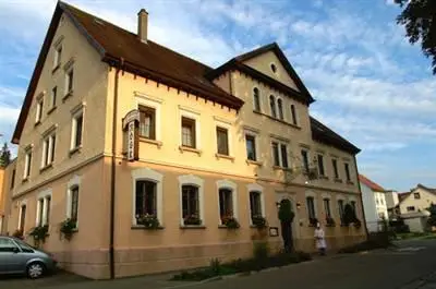 Land-gut-Hotel Landgasthof zur Rose