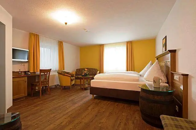 Land-gut-Hotel Landgasthof zur Rose 