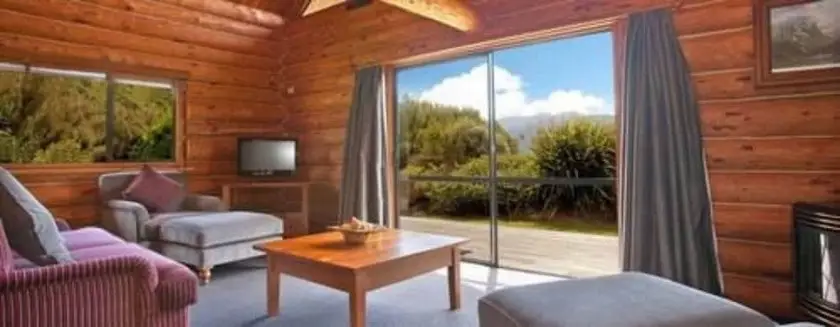 Fiordland Lodge 