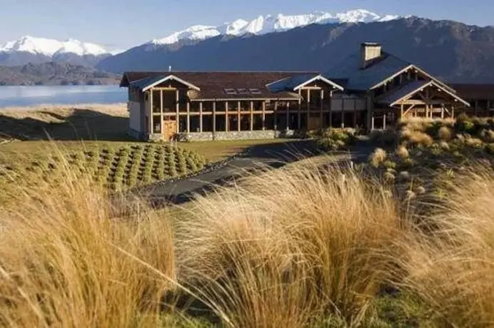 Fiordland Lodge 