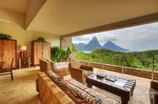 Jade Mountain 