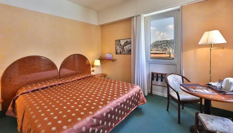 B&B Hotel Como City Center