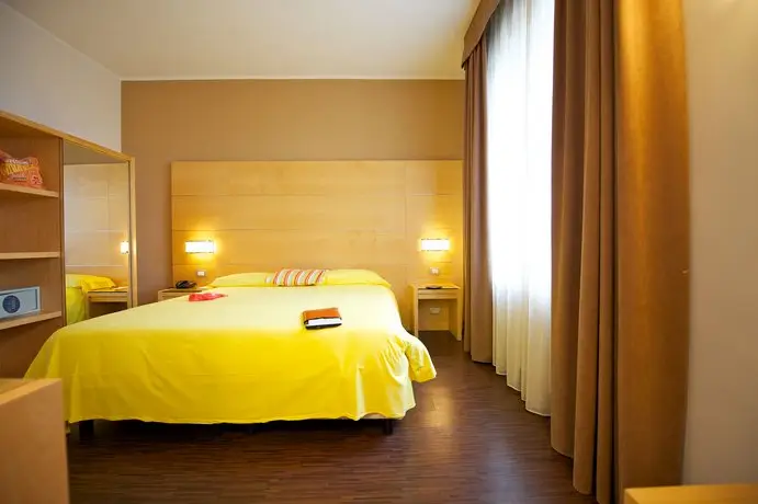 Ibis Styles Parma Toscanini 