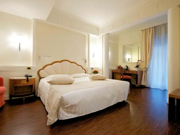 Mercure Parma Stendhal 