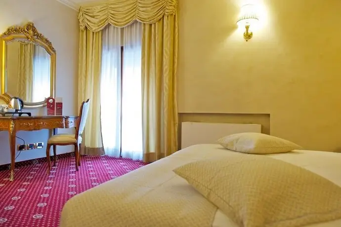 Mercure Parma Stendhal 