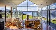 Whare Kea Lodge & Chalet 