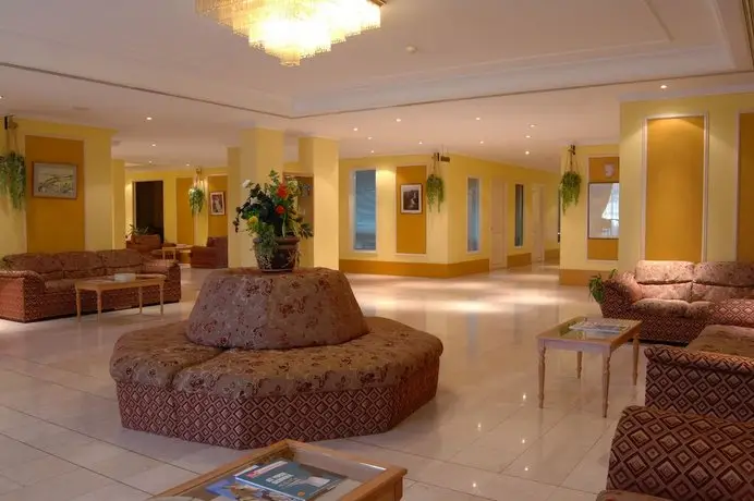 Al Falaj Hotel 