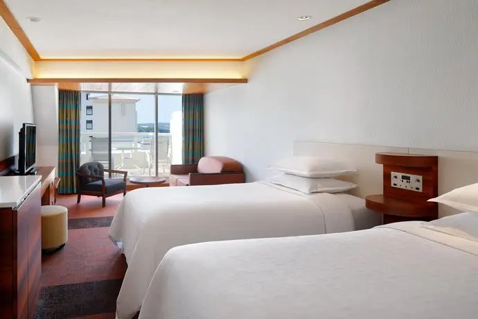 Sheraton Okinawa Sunmarina Resort