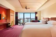 Sheraton Okinawa Sunmarina Resort 