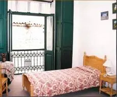 Hostal Naira 