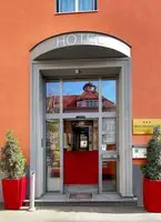 TIPTOP Hotel Burgschmiet Garni 