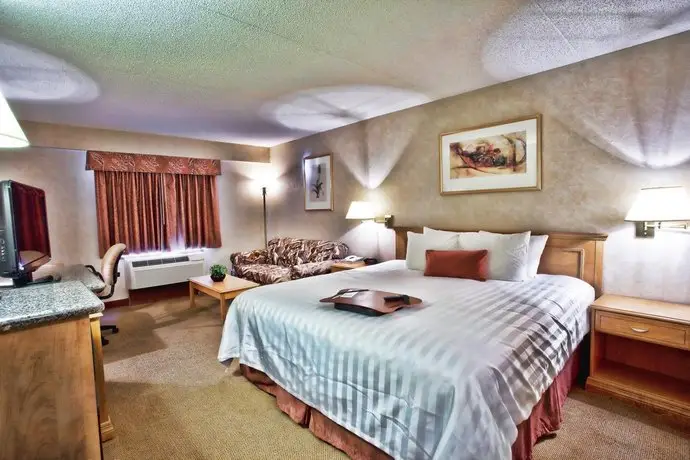 Humphry Inn and Suites 