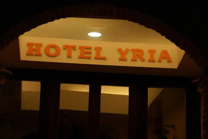 Yria Hotel 