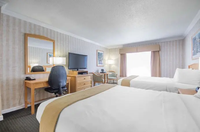 Quality Inn Downtown Inner Harbour 