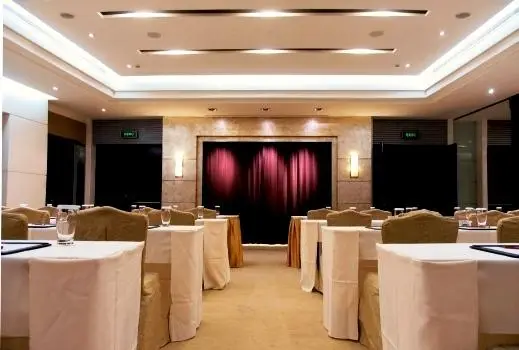 Tongli Lake View Hotel 