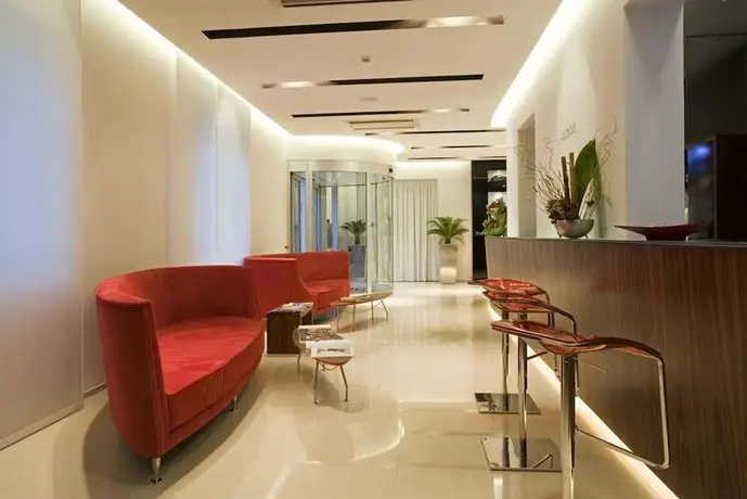 Card International Hotel