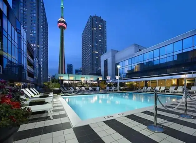 Radisson Admiral Toronto Harbourfront 