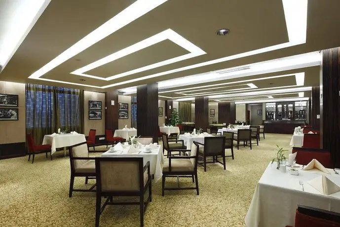 Dong Fang Hotel Guangzhou 