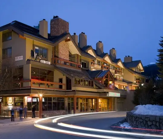 Whistler Village Inn & Suites 