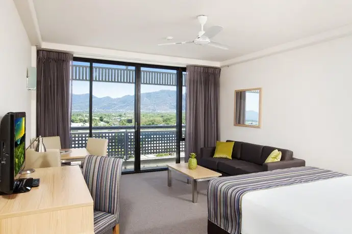 Rydges Esplanade Resort Cairns 