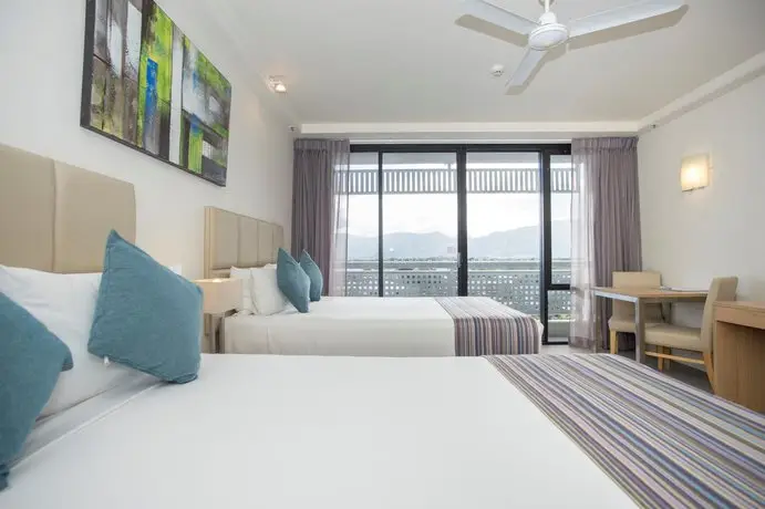 Rydges Esplanade Resort Cairns 