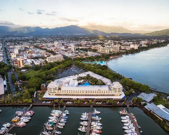 Shangri-La Hotel The Marina Cairns