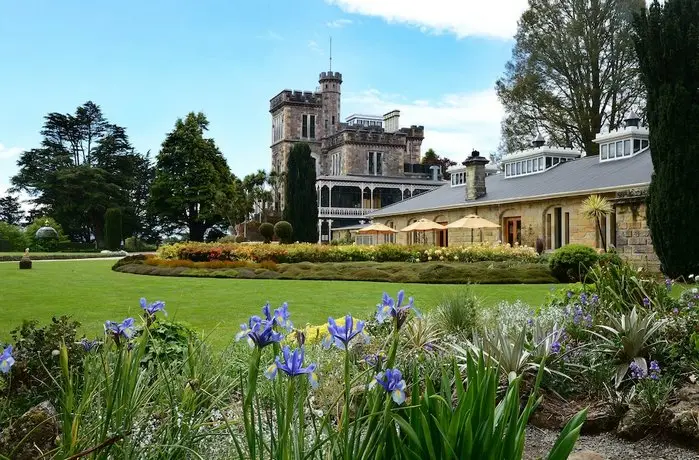 Larnach Lodge & Stable Stay 