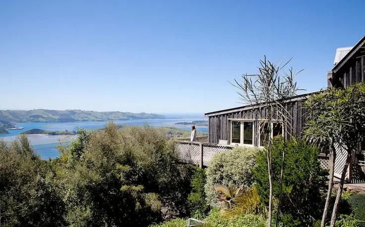 Larnach Lodge & Stable Stay 