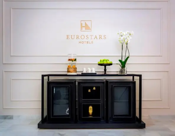 Eurostars Puerta Real 