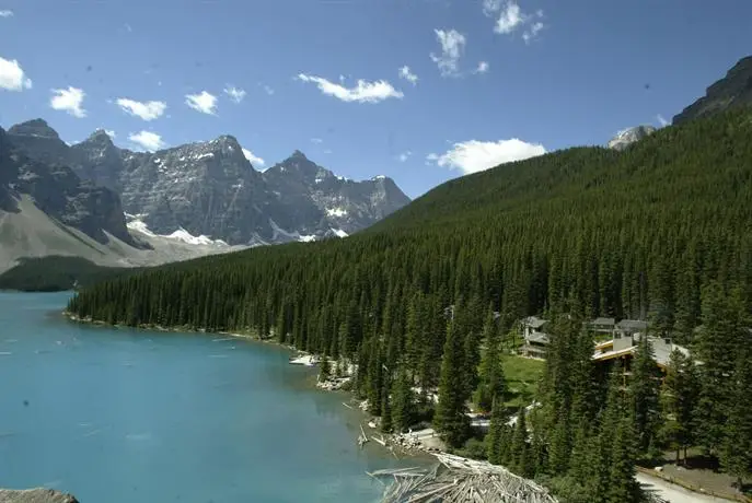 Moraine Lake Lodge 