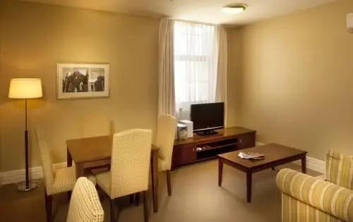 Quest Serviced Apartments Launceston 