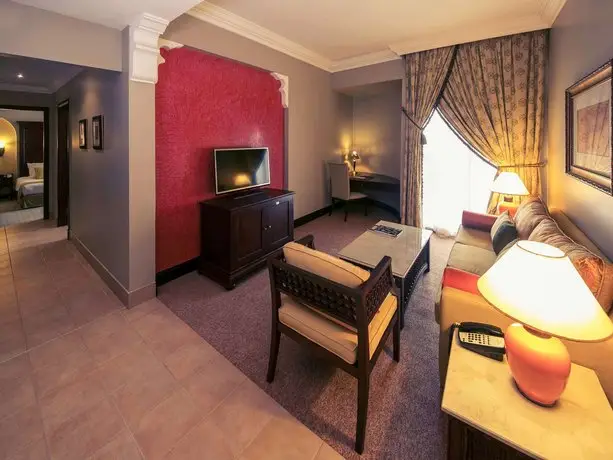 Mercure Grand Hotel Seef / All Suites 