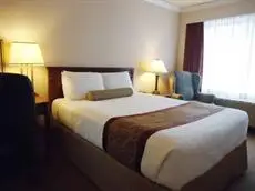 Capital Hill Hotel & Suites 