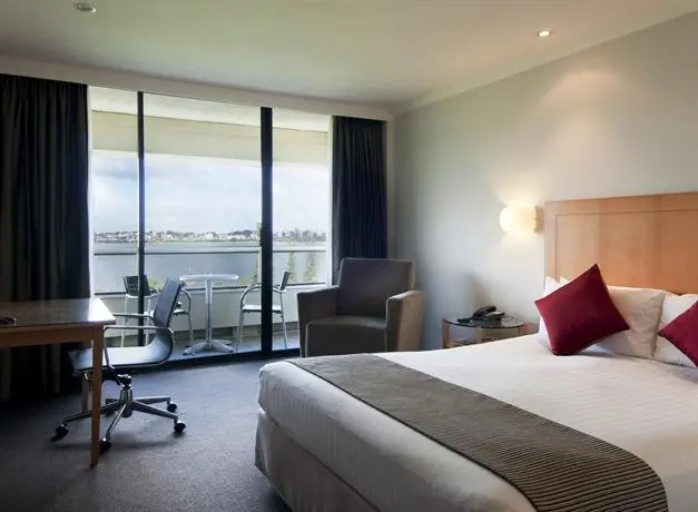 Crowne Plaza Perth 