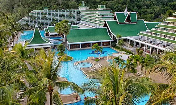 Le Meridien Phuket Beach Resort 