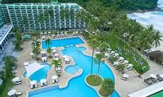 Le Meridien Phuket Beach Resort 