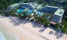 Le Meridien Phuket Beach Resort 