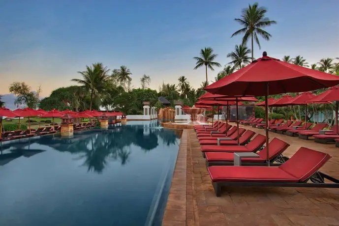 Marriott's Phuket Beach Club 