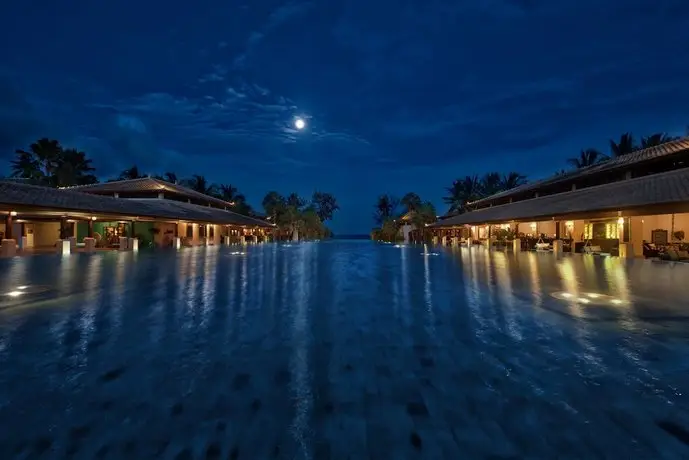 Marriott's Phuket Beach Club 