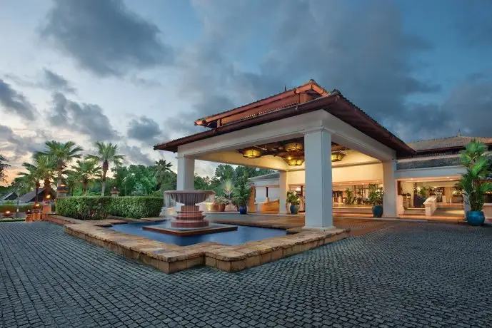 Marriott's Phuket Beach Club 