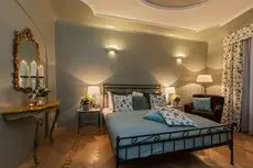 Hotel At the Black Star -Charming Romantic Suites and Apartments 