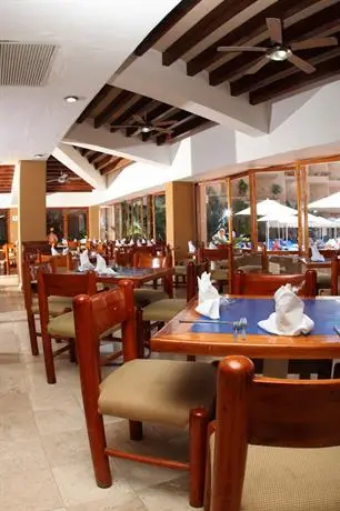 Friendly Vallarta Beach Resort & Spa 