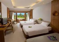 Thai House Beach Resort 