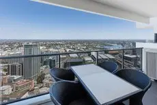 Meriton Suites Kent Street 