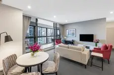 Meriton Suites Kent Street 