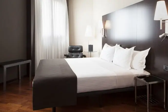 AC Hotel Valencia A Marriott Luxury & Lifestyle Hotel 